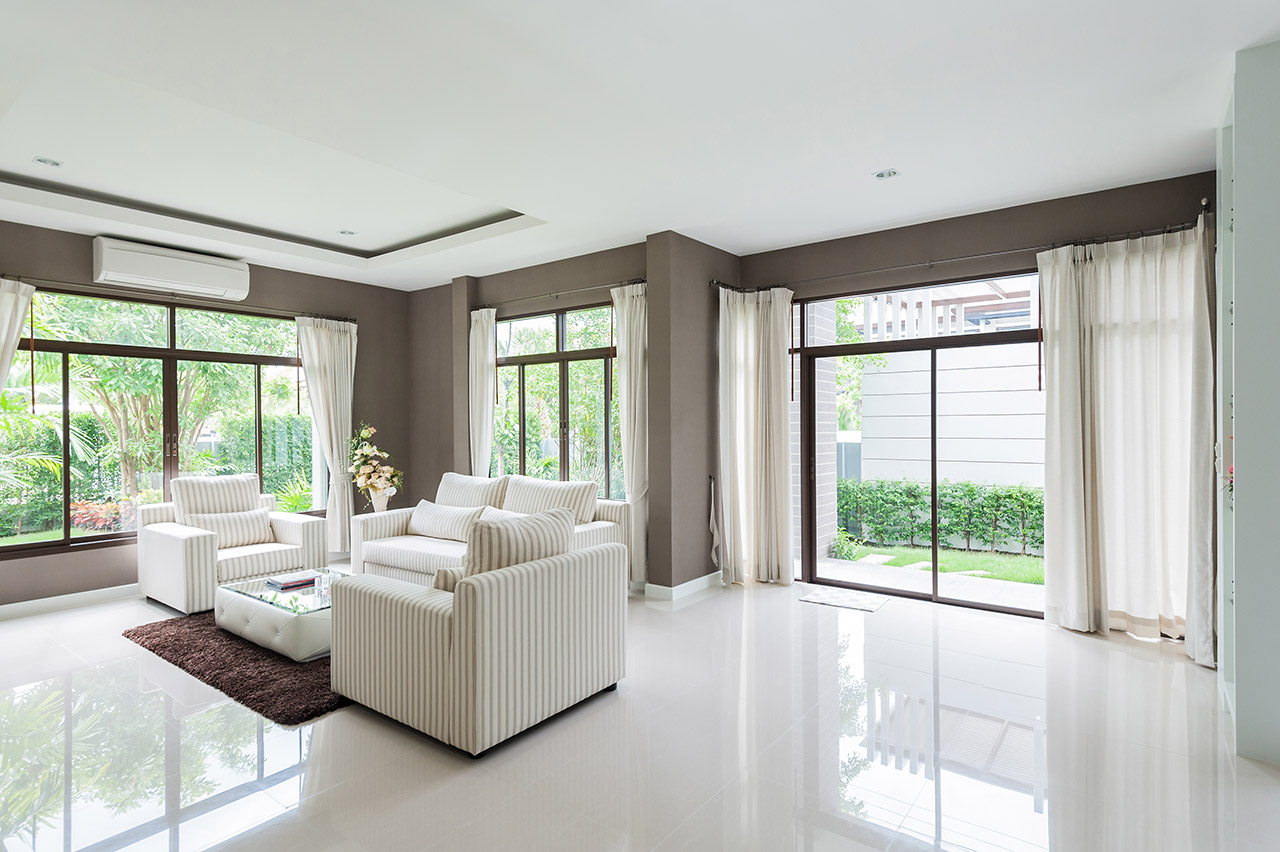9-savvy-tactics-home-stagers-use-to-attract-buyers-featured