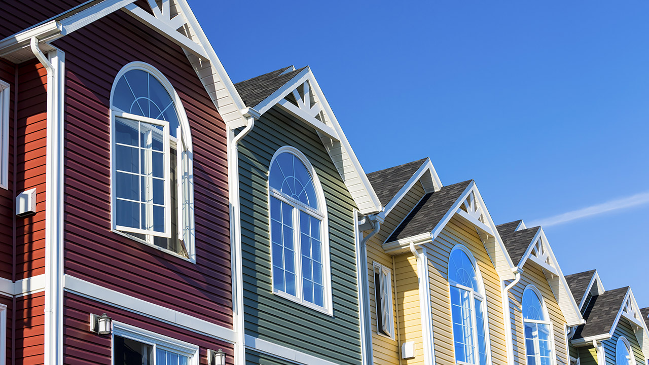 9-ways-to-make-your-cookie-cutter-home-more-unique-featured