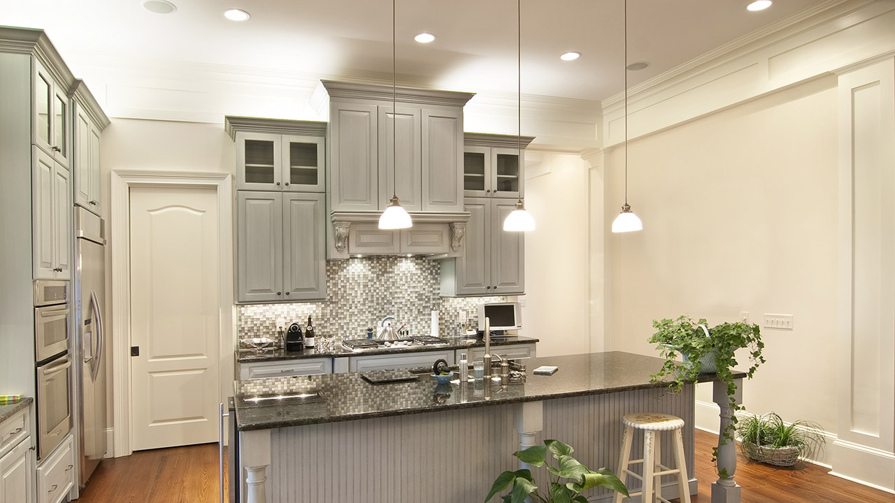 9-ways-to-make-your-cookie-cutter-home-more-unique-molding