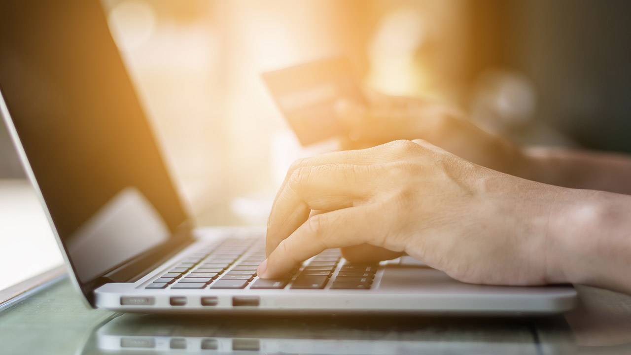 7-myths-vs-facts-about-your-credit-score-card