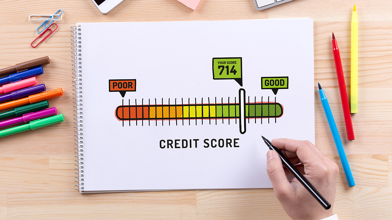 7-myths-vs-facts-about-your-credit-score-featured